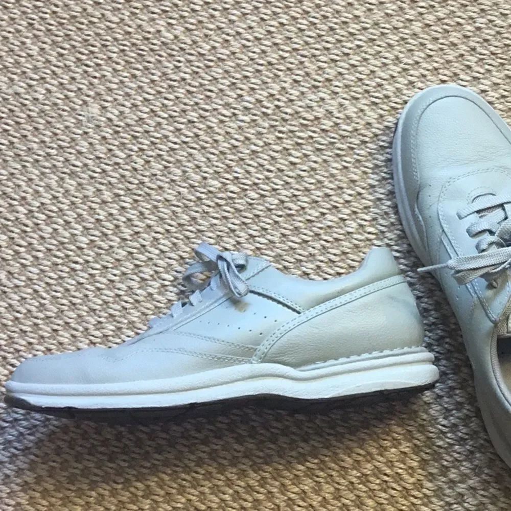 ROCKPORT PROWALKER in size 11 - Picture 7 of 16
